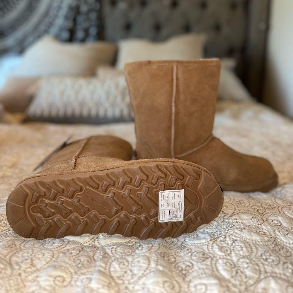 BEARPAW Woman’s Short Ugh Boots